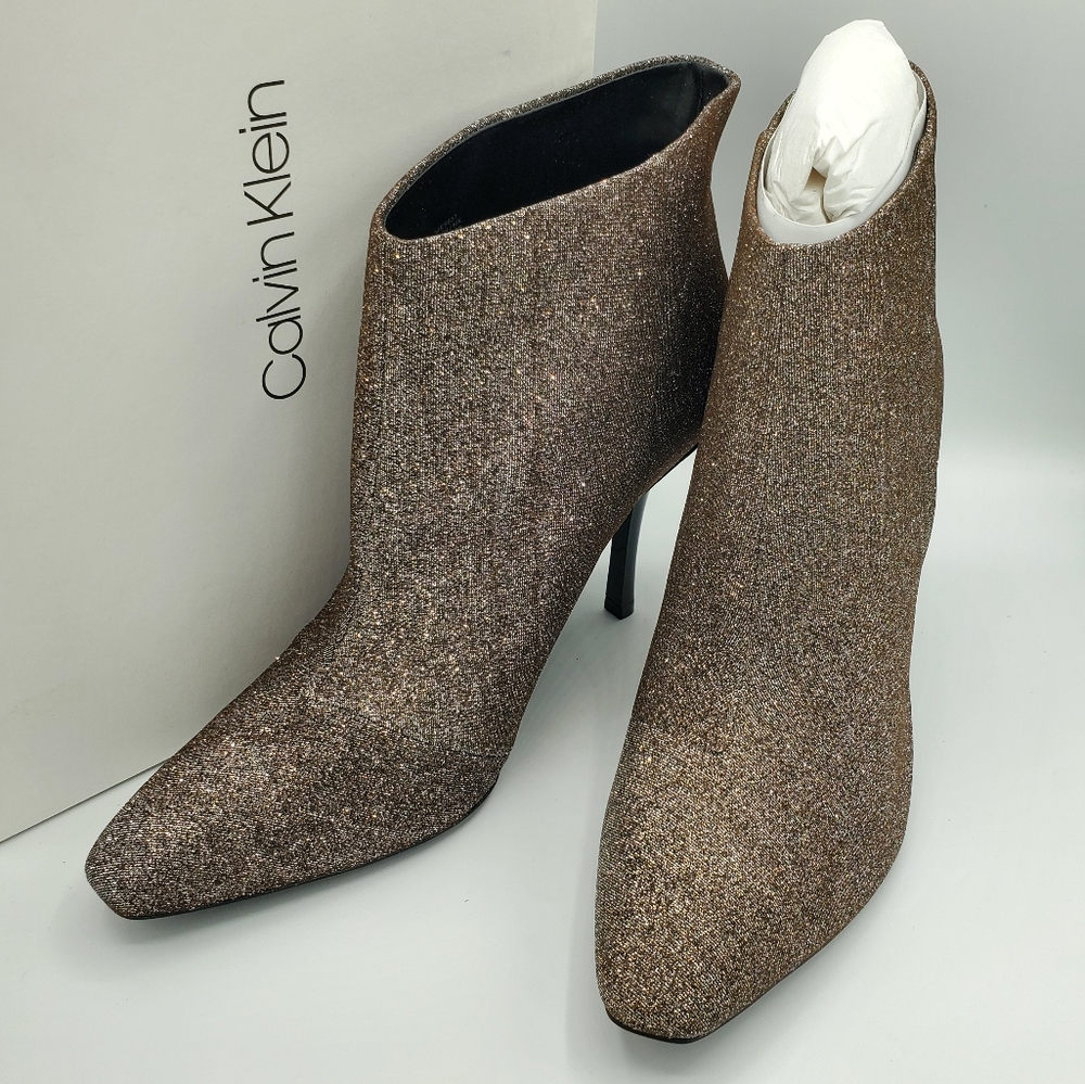 Calvin Klein Mim booties NIB